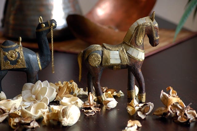 Scorpio daily horoscope: Dec 18 insights